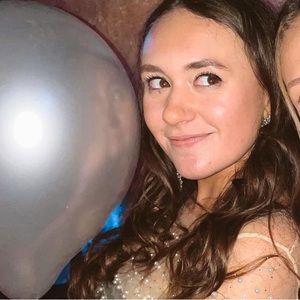 Meet your Posher, Cecilia